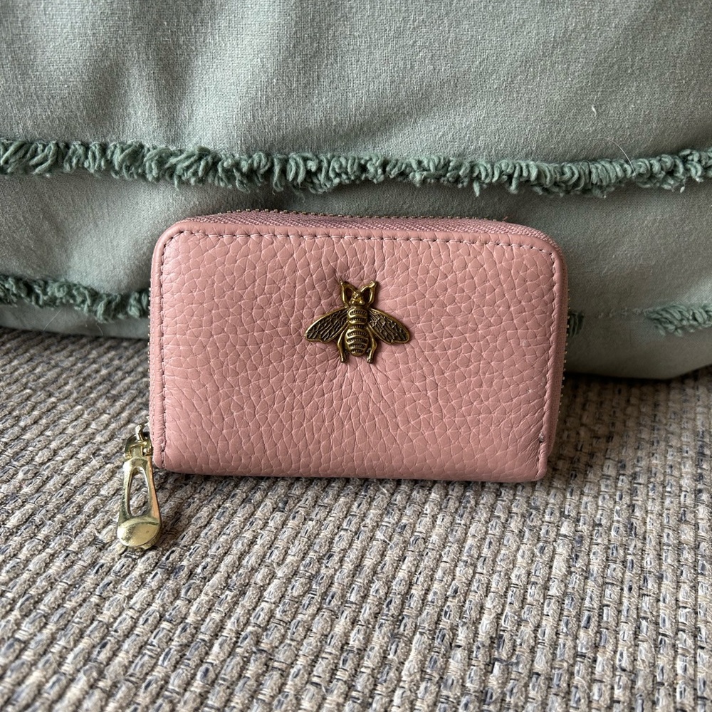 Small accordion wallet
